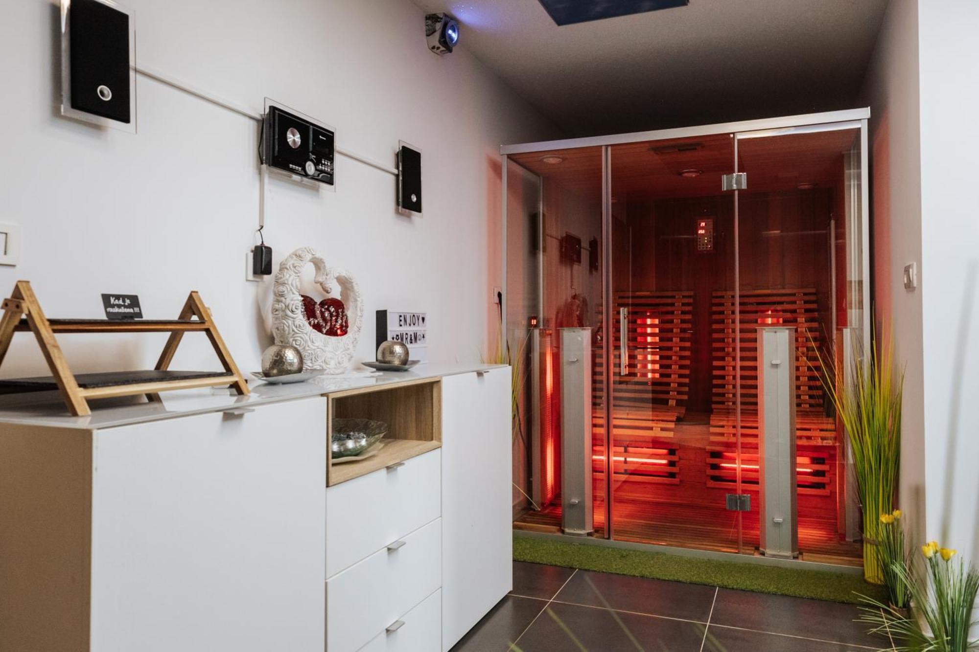 Tanja S Holiday Home In Nature With Sauna And Hot Tub Gorica pri Slivnici Zewnętrze zdjęcie